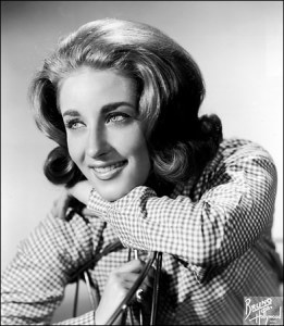 Lesley Gore circa 1963 (click on image for largest view).